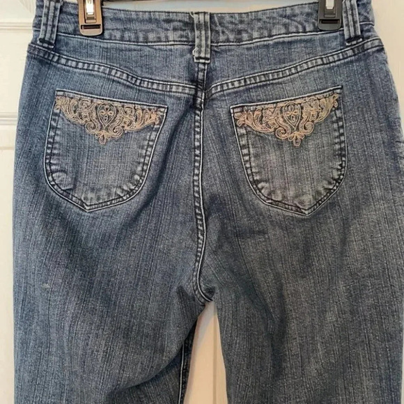Chico’s Platinum Thalia Jeans 32 x 29 Medium Wash - Picture 5 of 8